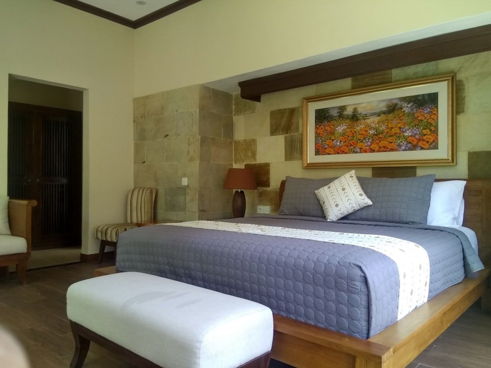 Фото Mahe Garden Inn and Villas