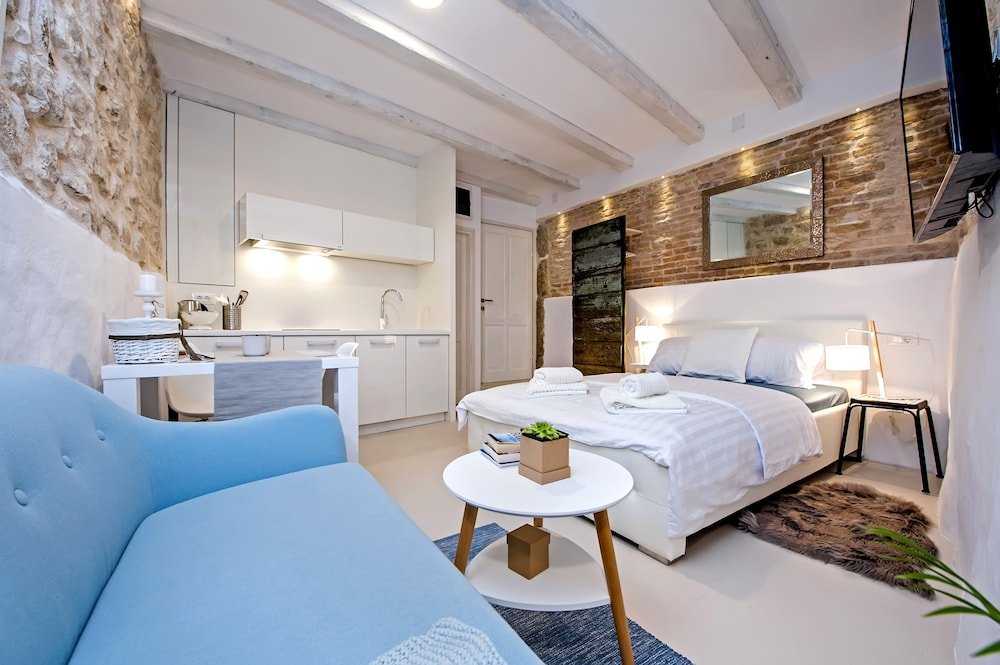 Фото Pisinium Studios