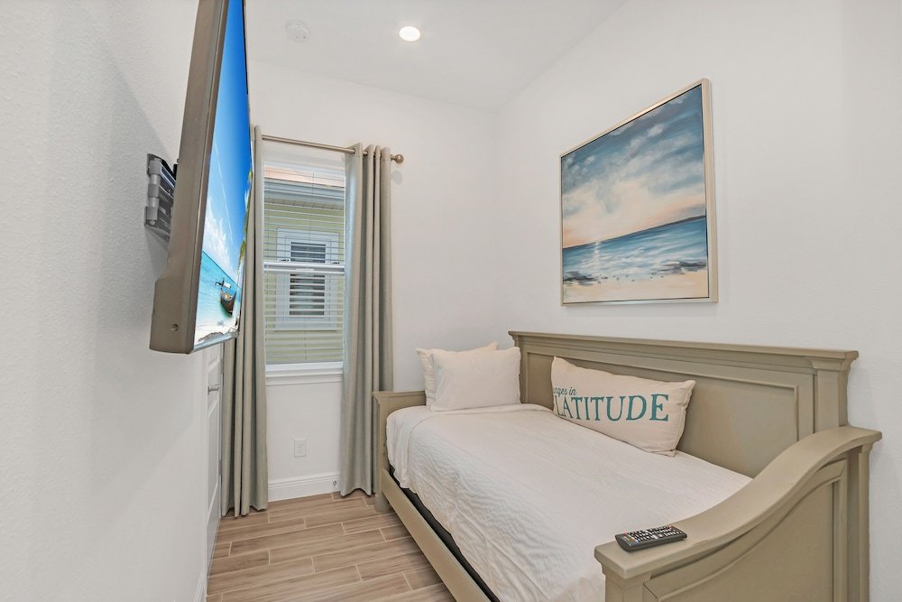 Фото 8000 Lost Shaker Lane