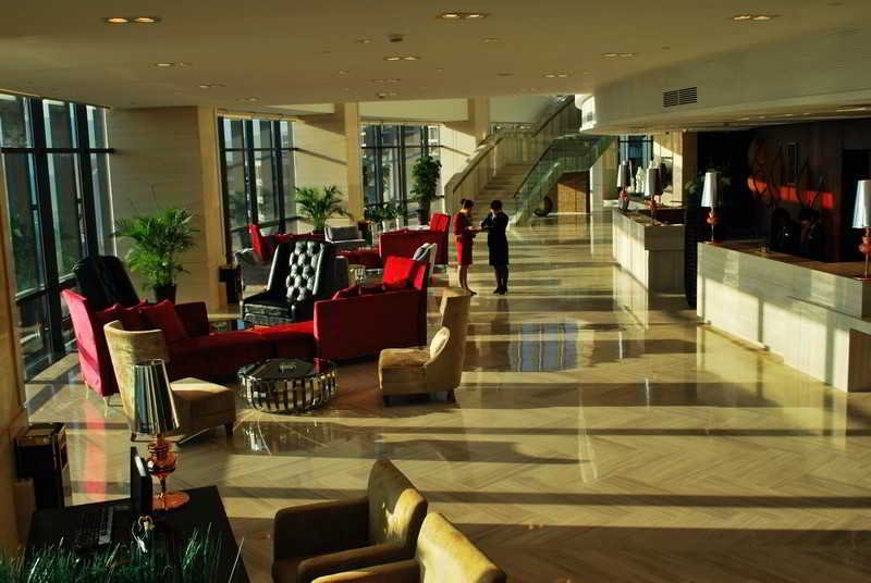 Фото Huaqiang Plaza Hotel Shenzhen