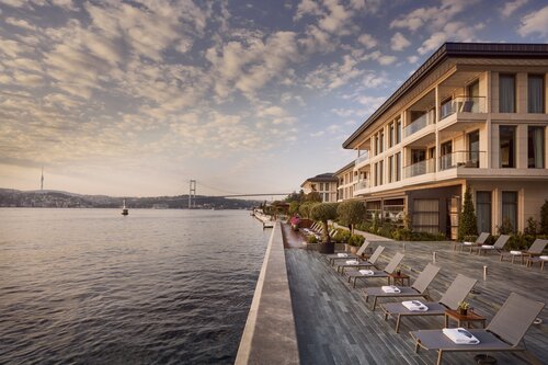 Внешний вид отеля Mandarin Oriental Bosphorus Istanbul в Бешикташе, фото 1