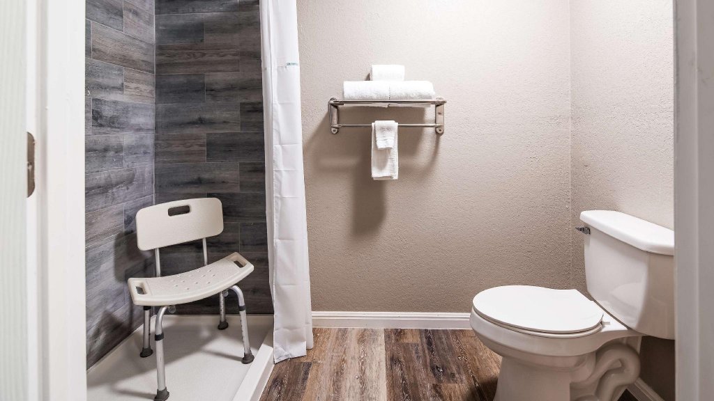 Фото SureStay Hotel by Best Western San Antonio Northeast