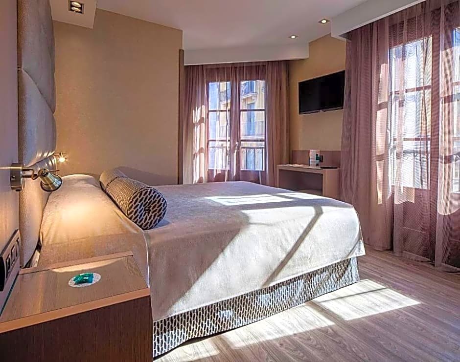 Фото Hotel Suizo