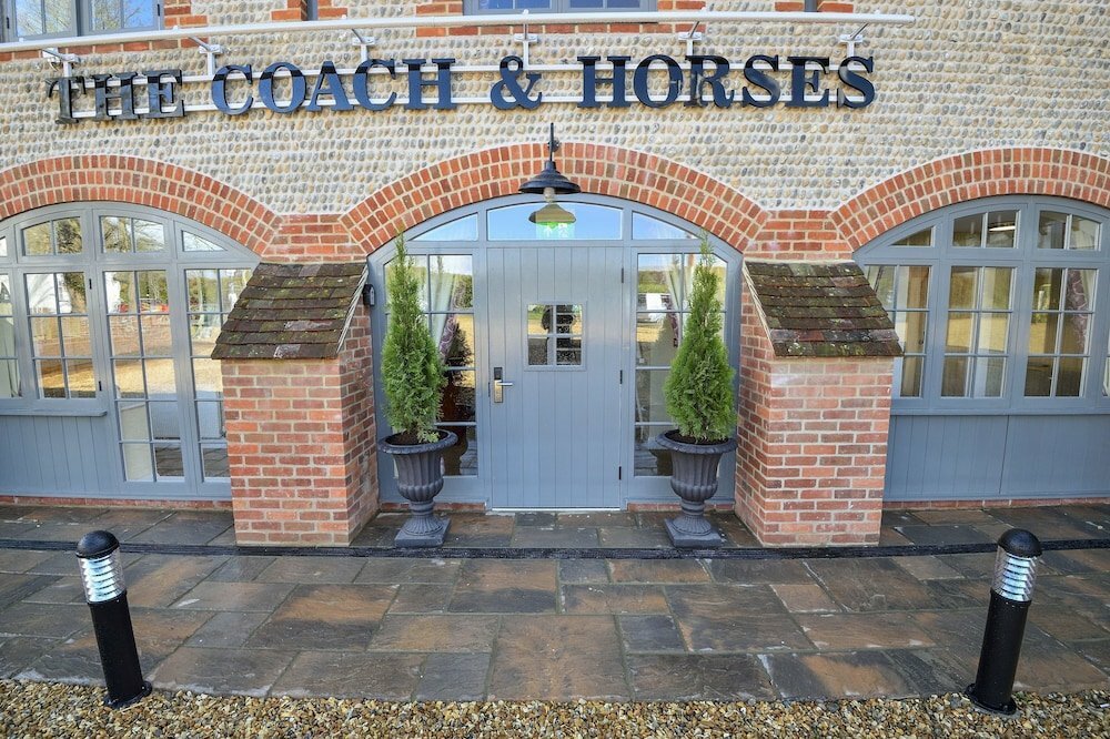 Hotel The Coach and Horses, England, photo