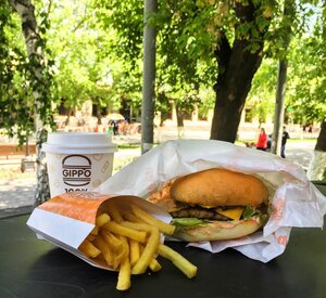 Gippo (Petropavl, Nursultan Nazarbaev kóshesi, 254), fast food