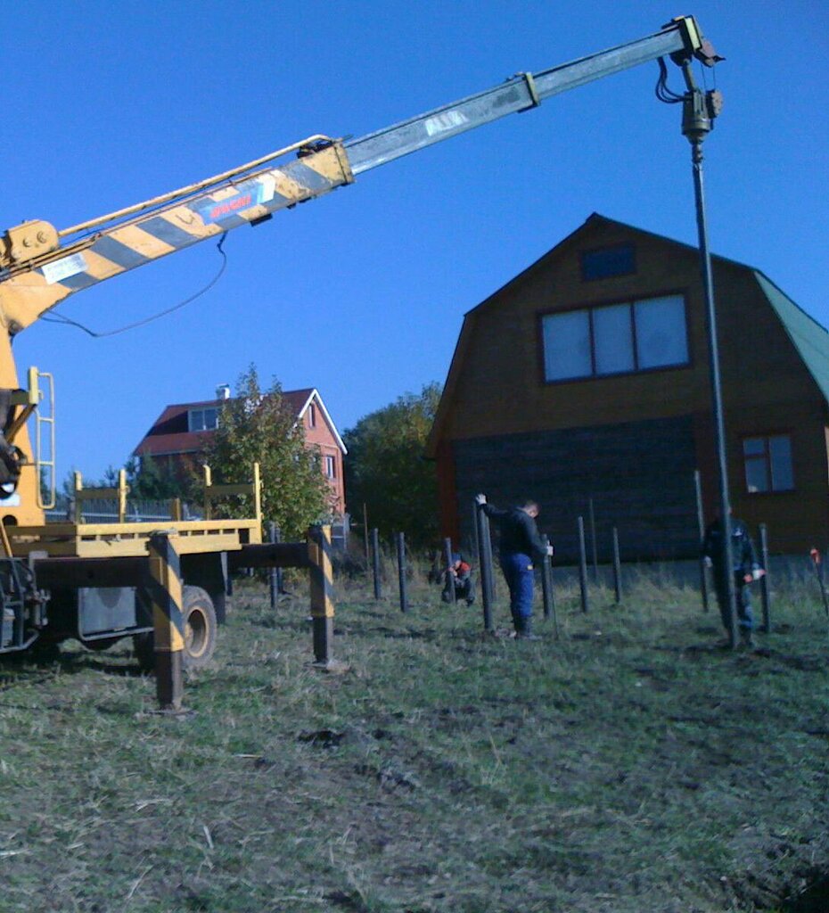 Бурение свай под фундамент ямобуром - 81 фото