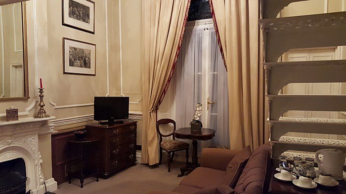 Фото Commodore Hotel