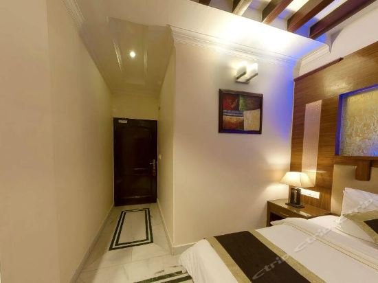 Фото Wood Castle