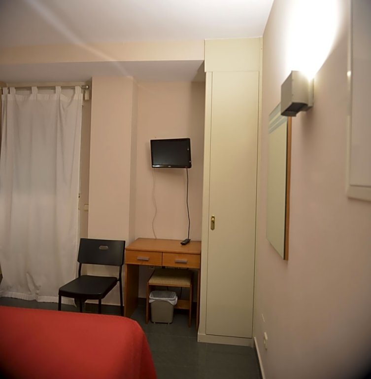 Фото Hotel Velilla