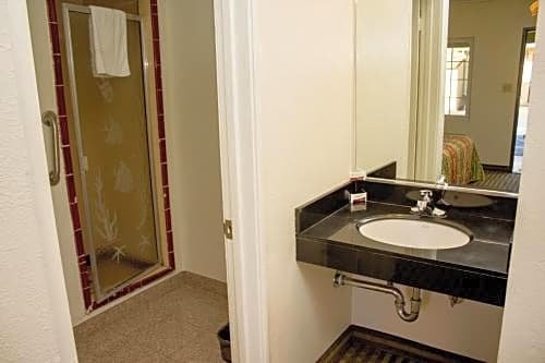 Фото King's Rest Motel