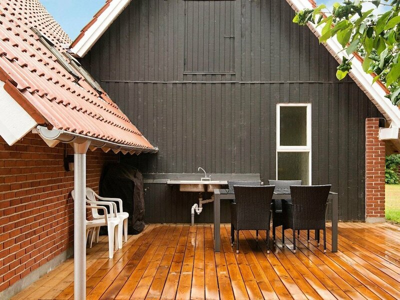 Гостиница Exquisite Holiday Home in Glesborg With Sauna