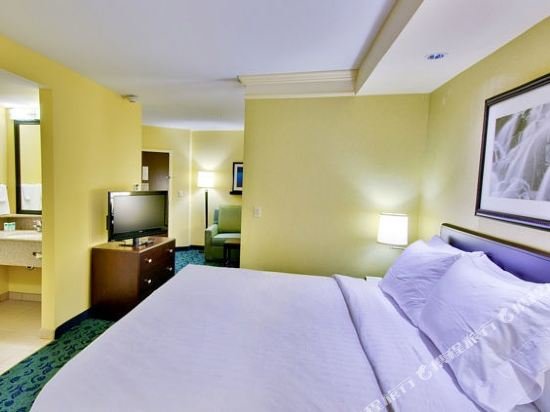 Фото SpringHill Suites by Marriott Corona Riverside