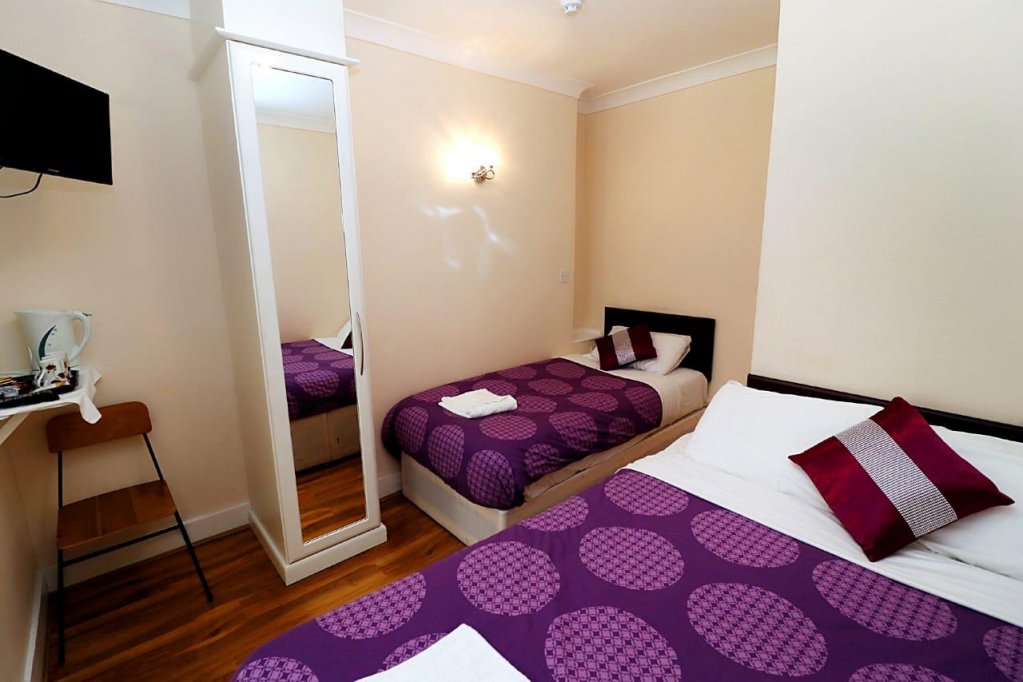 Фото King's Cross Hotel