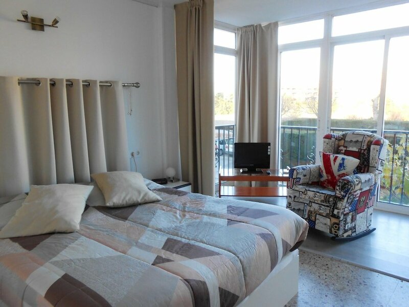 Жильё посуточно Apartment With 3 Bedrooms in Dénia, With Wonderful City View, Shared Pool, Furnished Balcony в Дении