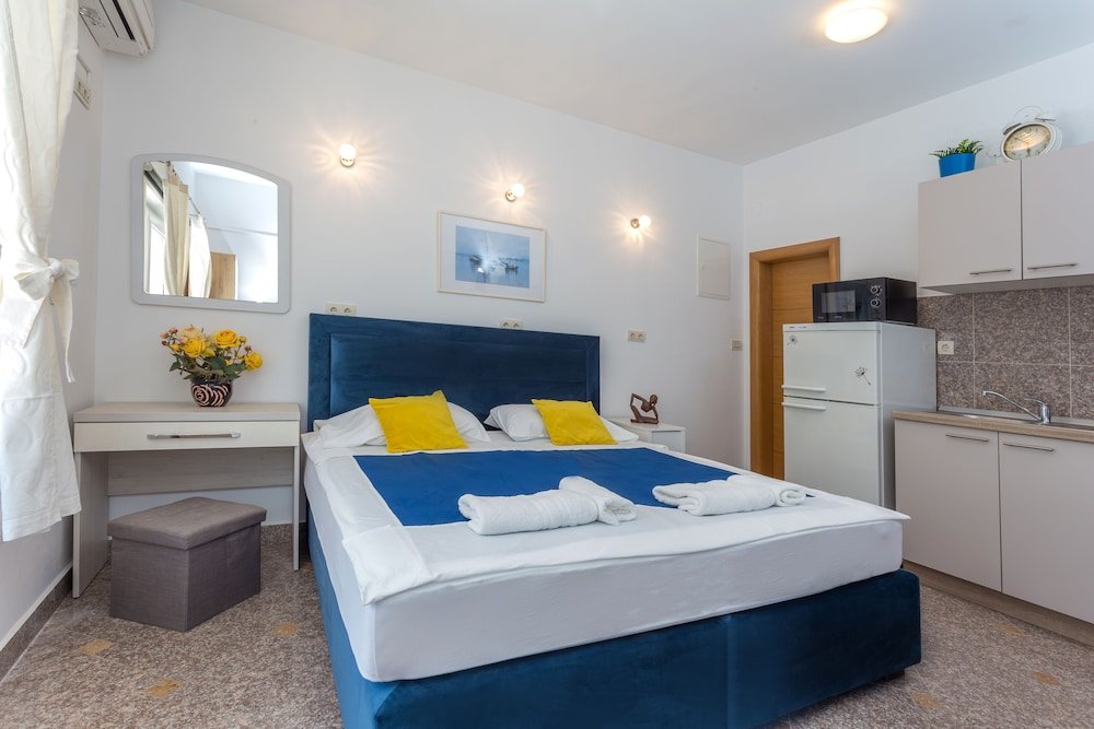 Фото Apartments Capitis in the Centre