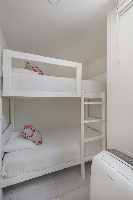 Фото Luxury 2 Bedroom Apartments