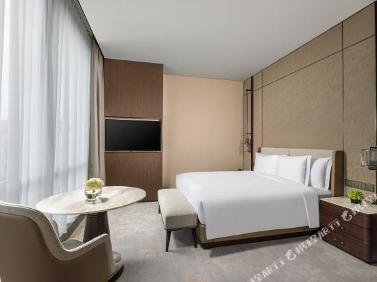 Фото Crowne Plaza Shanghai Hongqiao