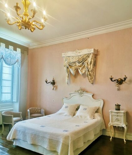 Гостиница Bed & Breakfast Château Pontet d'Eyrans Eyrans в Жонзаке