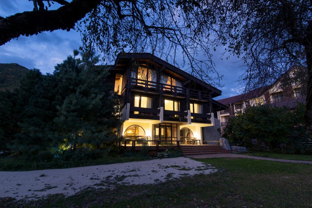 Фото Грейстоун