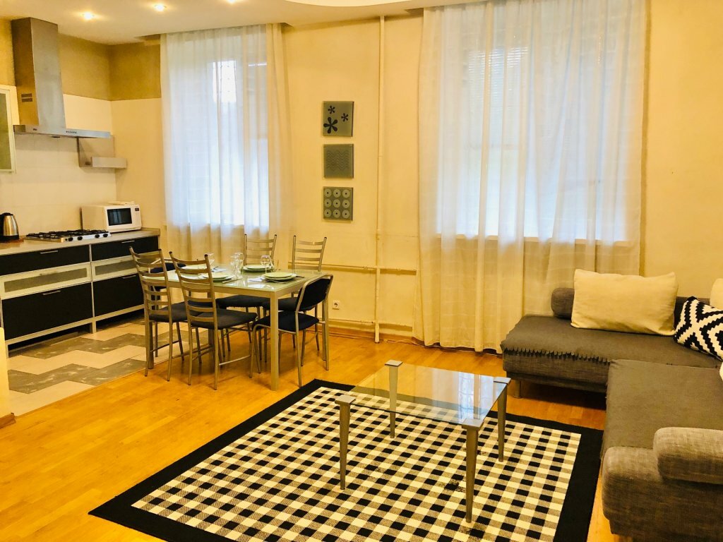 سكن للإيجار اليومي Apartment Smolenskiy Boulevard, 6-8 ، موسكو، صورة