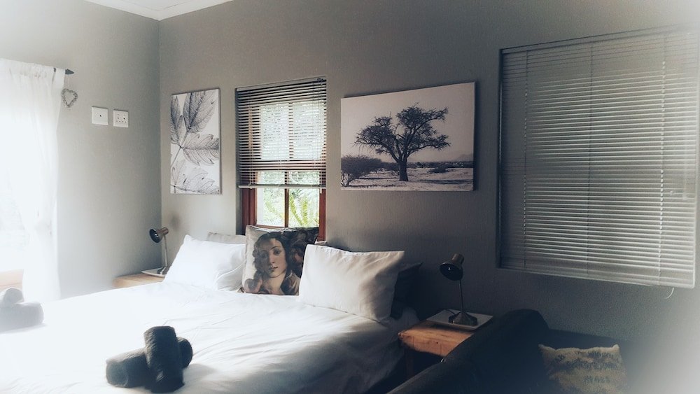 Фото Surfed Out - Plettenberg Bay