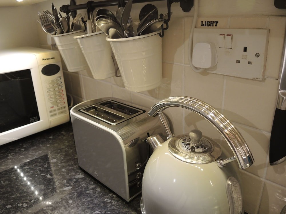 Фото Central and Modern with a Garden