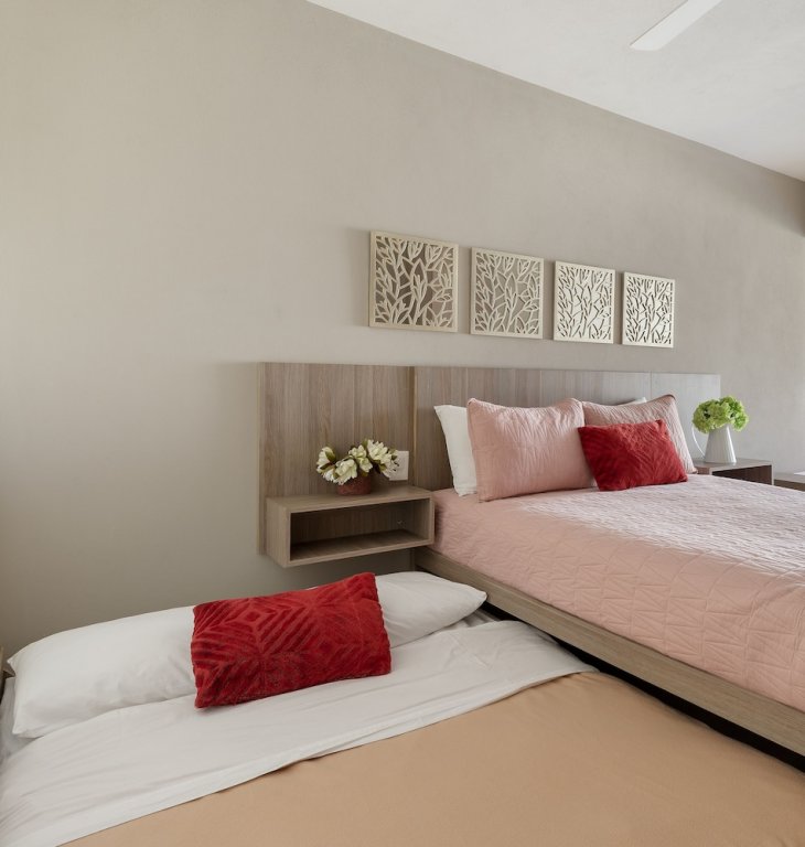 Фото Luxury 2 Bedroom Apartments