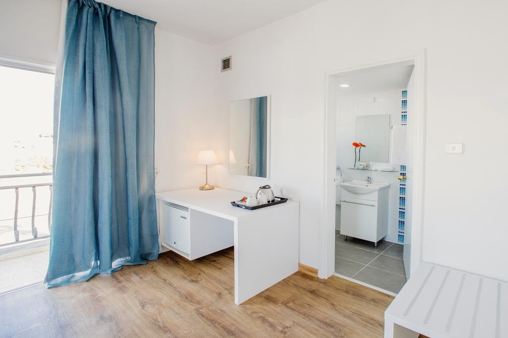 Фото Mikes Kanarium Hotel