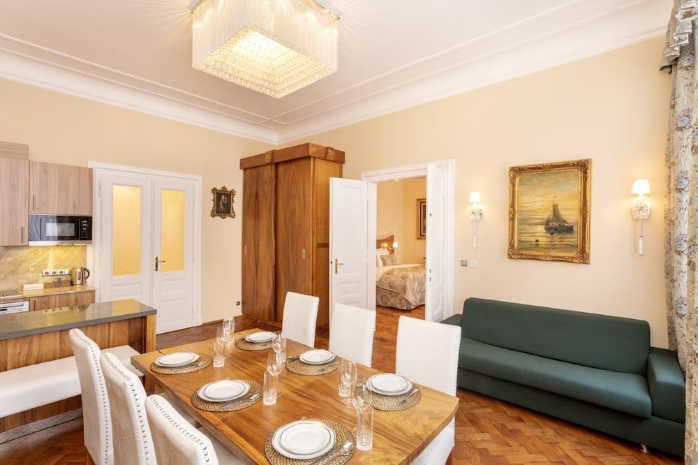 Фото Iron Gate Hotel & Suites Prague by Bhg