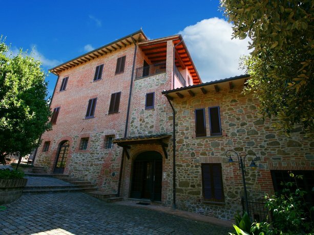 Luxurious Farmhouse in Citta della Pieve with Sauna