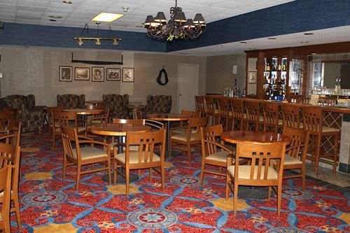 Фото Ramada by Wyndham South Waco