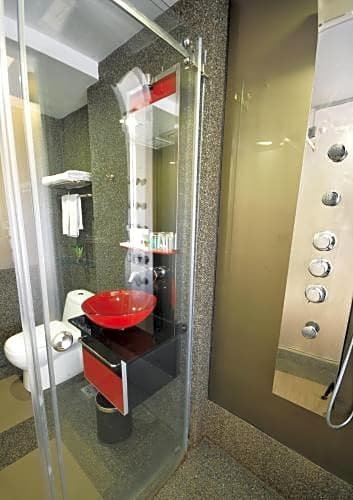 Фото The Sterling