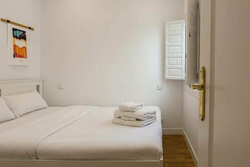 Жильё посуточно Cosy 1bdr in Heart of Madrid - 2mins to Tube в Мадриде