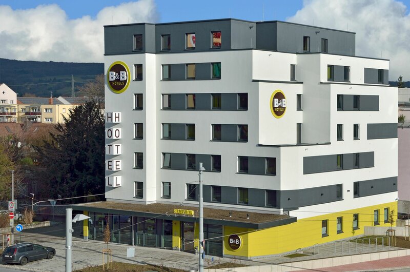 Гостиница B& x26; B Hotel Basel/Weil am Rhein