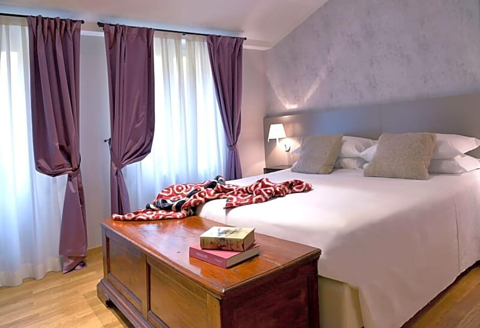 Фото Phi Hotel Bologna