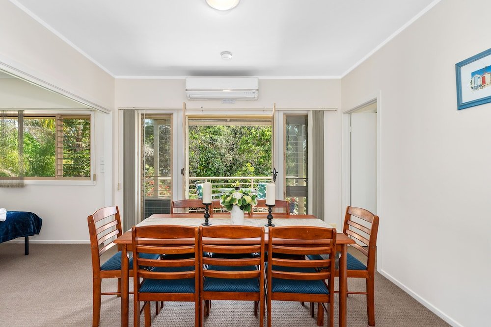 Фото Hastings Cove Apartment