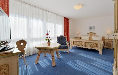 Фото Hotel-Restaurant Zur Post