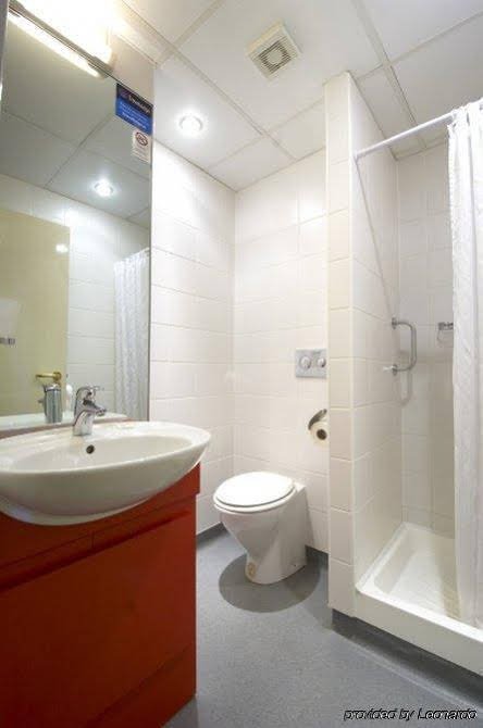 Фото Travelodge Dublin City Rathmines