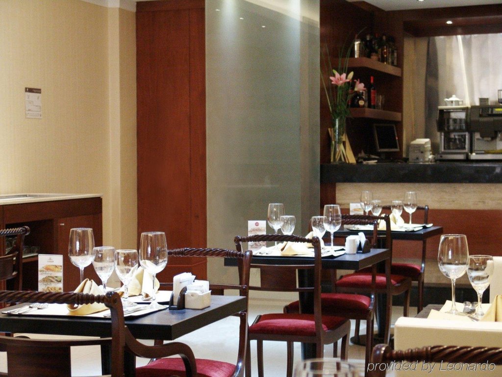 Фото Hotel Sheltown