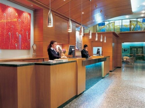 Внешний вид отеля Hotel Corona De Castilla Burgos в Бургосе, фото 3