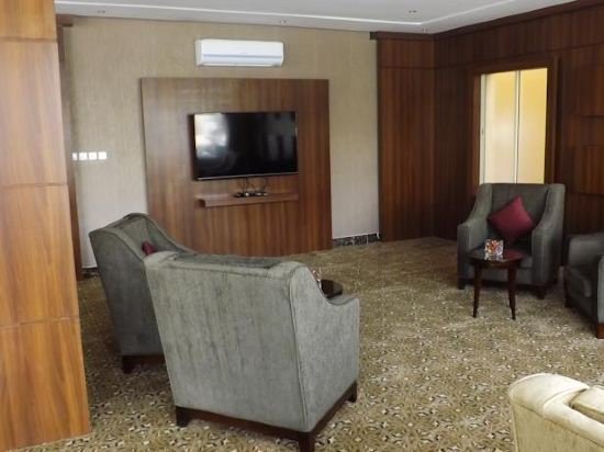 Фото Baron Al Masif