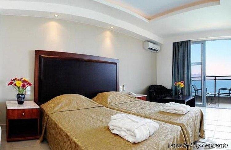 Фото Mistral Mare Hotel