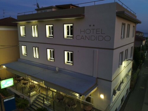 Гостиница Candido в Диано-Марине