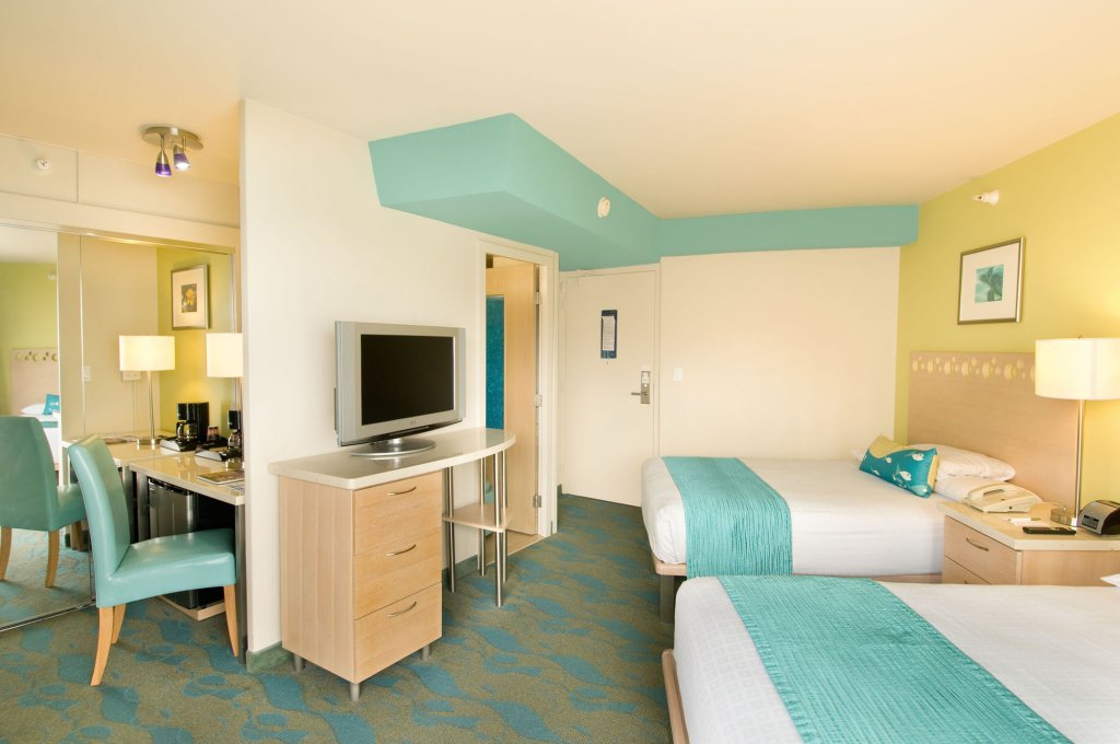 Фото Aston Waikiki Circle Hotel