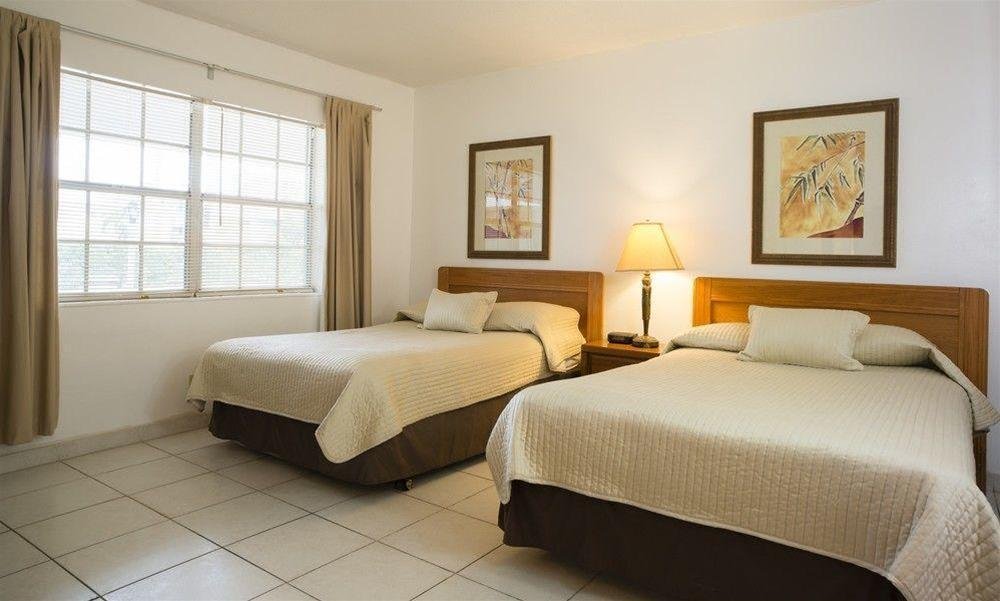 Фото Carriage House Resort Motel