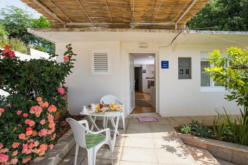 Гостиница Madonna Guest House в Дубровнике