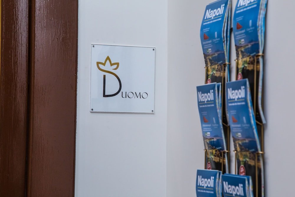 Фото Domus Donnaregina Apartments