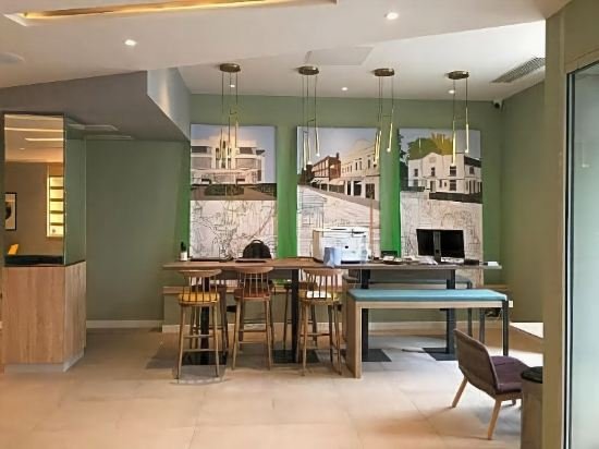 Фото Hampton by Hilton London Ealing