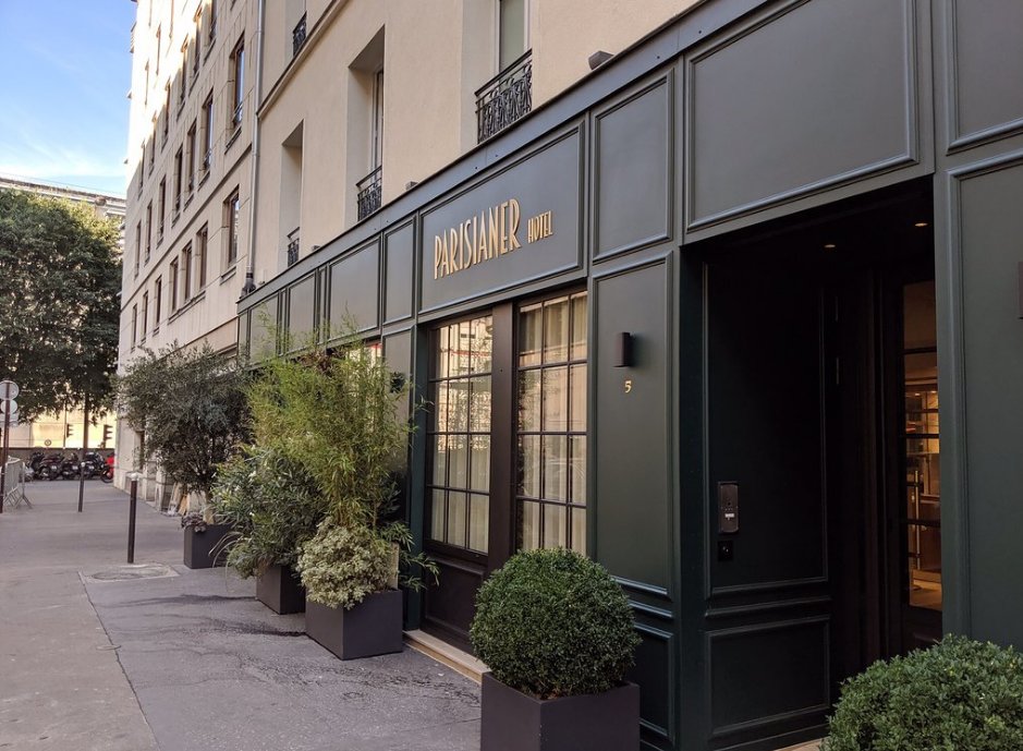 Фото отеля 1