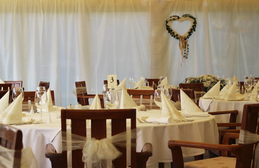 Фото Hotel Agatka Bratislava